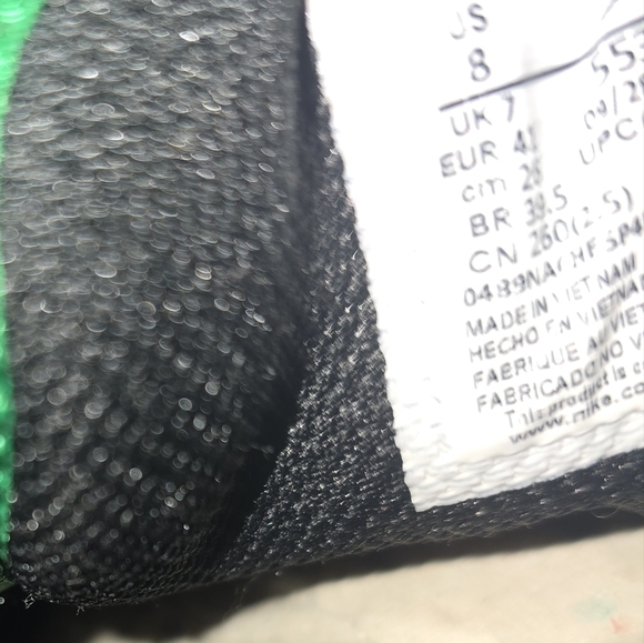 $100 - Fairly New Authentic Jordan 1's - Men: 8 M - Picture 8 of 11